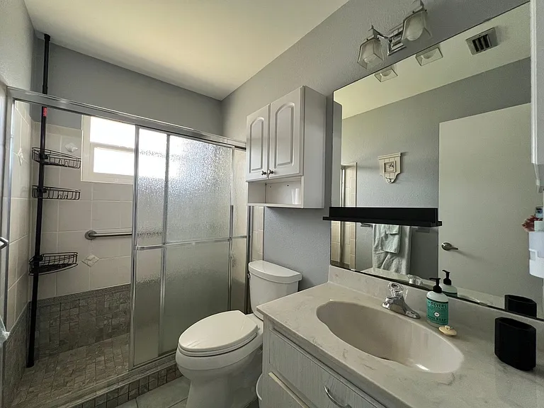 2421 Ivanhoe St — Photo 22