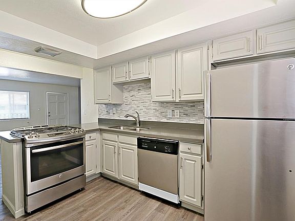 2nd image of 2417 E Campbell Ave APT 10A