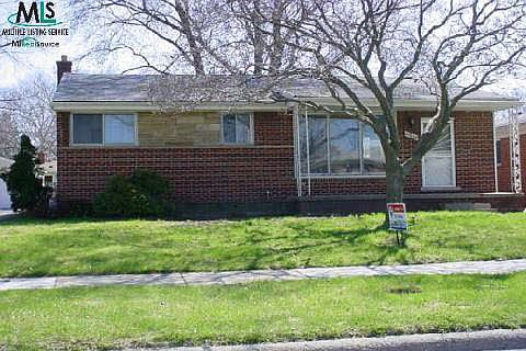 1st image of 21880 Beverly St