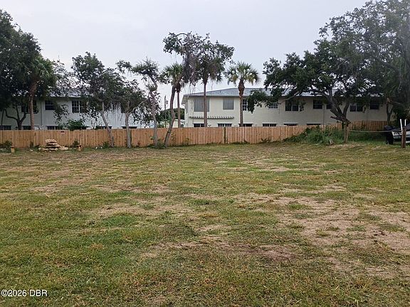 2nd image of 0 Oak Ln