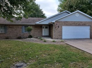 7 Cheryl Dr, Mascoutah, IL