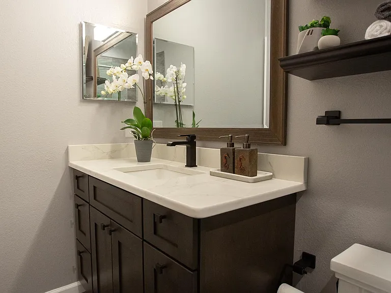 1550 Spring Gate Dr — Photo 11