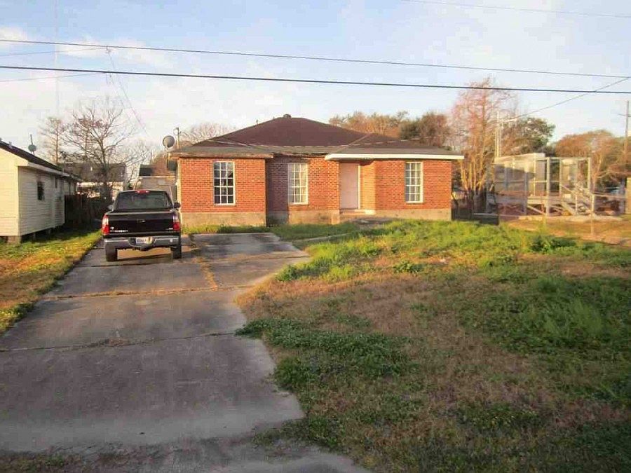 1st image of 2509 Memorial Park Dr