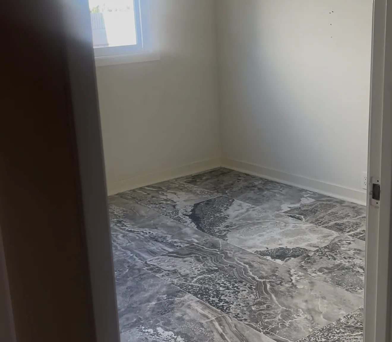 1 bed, 2584 sqft, $1,100 — Photo 4