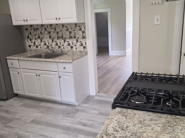 681 Sedgewick Ave Floor 2