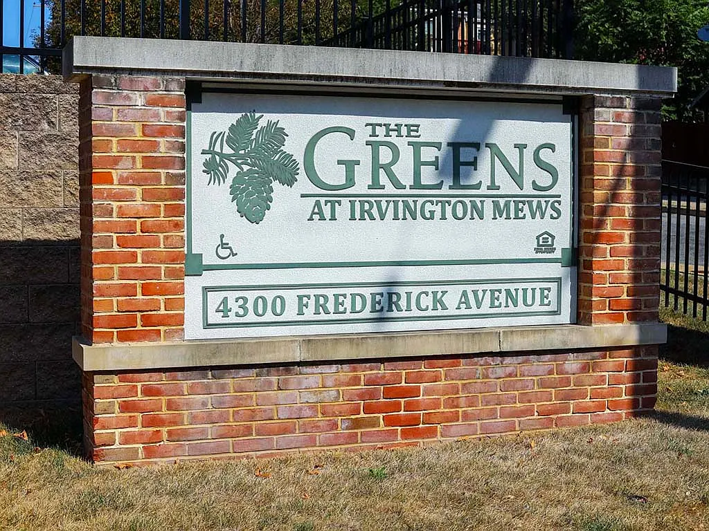 Building Photo - Greens at Irvington Mews