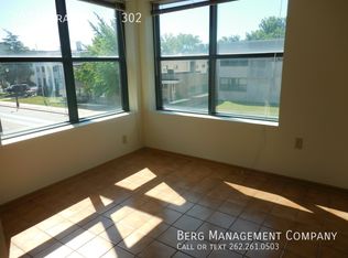707 N Grand Ave APT 302, Waukesha, WI 53186