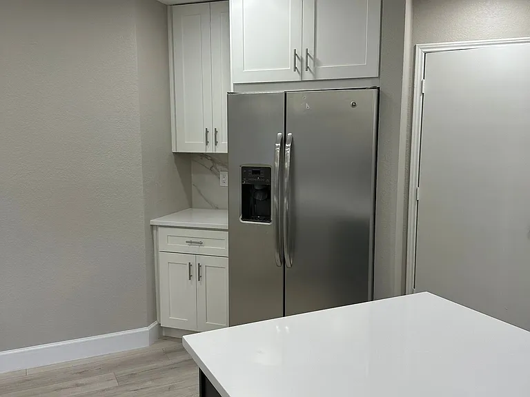 2415 Amber Hill Ln — Photo 11