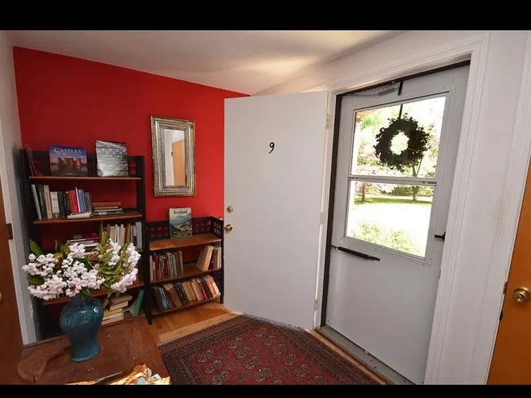 9 Chadwick Ct #9 — Photo 35