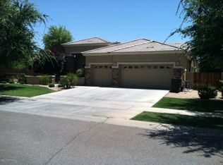 2961 E Comstock Dr, Gilbert, AZ 85296