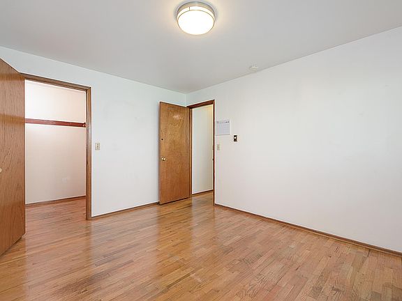 3rd image of 653 W Nickerson St #201
