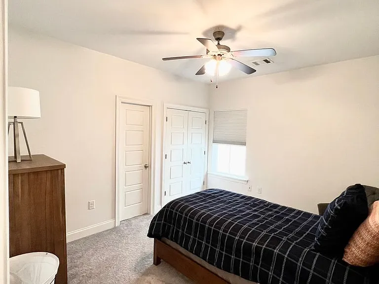 8111 Stonelake Ave — Photo 15