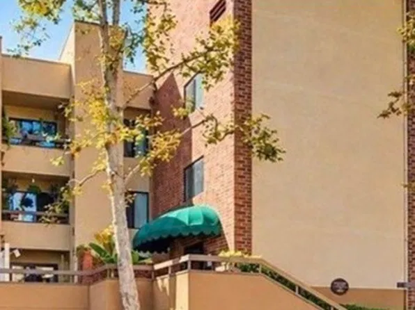 460 Oak St APT 210, Glendale, CA 91204