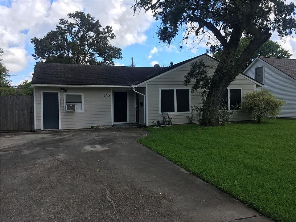 1st image of 239 Acacia St