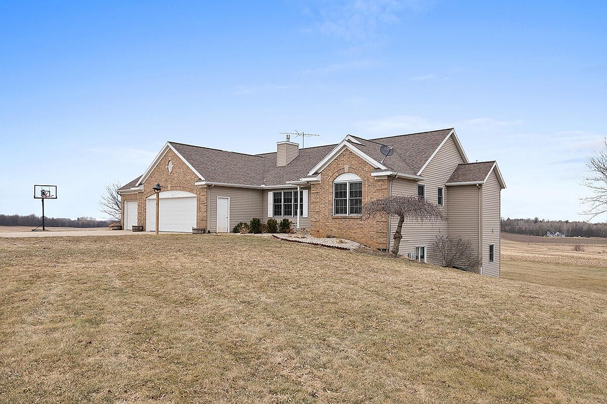 265 Harding St, Conklin, MI 49403 Zillow