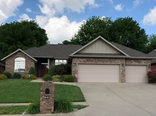 641 S Christopher Ave, Springfield, MO 65802