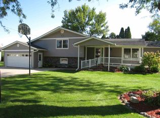 112 Spring St NW, Saint Lucas, IA 52166