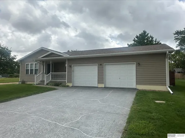 920 23rd St, Fairbury, NE 68352