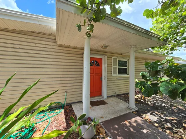 6346 Beechwood Ave, Sarasota, FL 34231