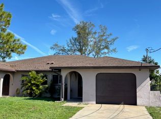 615 SE 4th Ter, Cape Coral, FL 33990