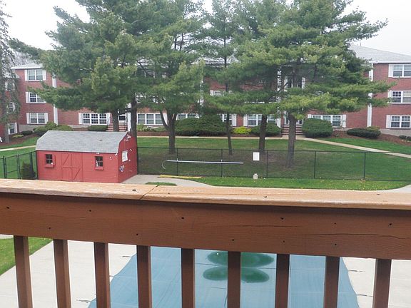 2nd image of 3 Tara Dr Unit 9