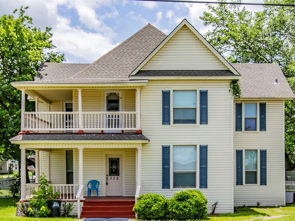 229 College St, Italy, TX 76651 Zillow