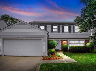 1336 Larchmont Dr, Buffalo Grove, IL