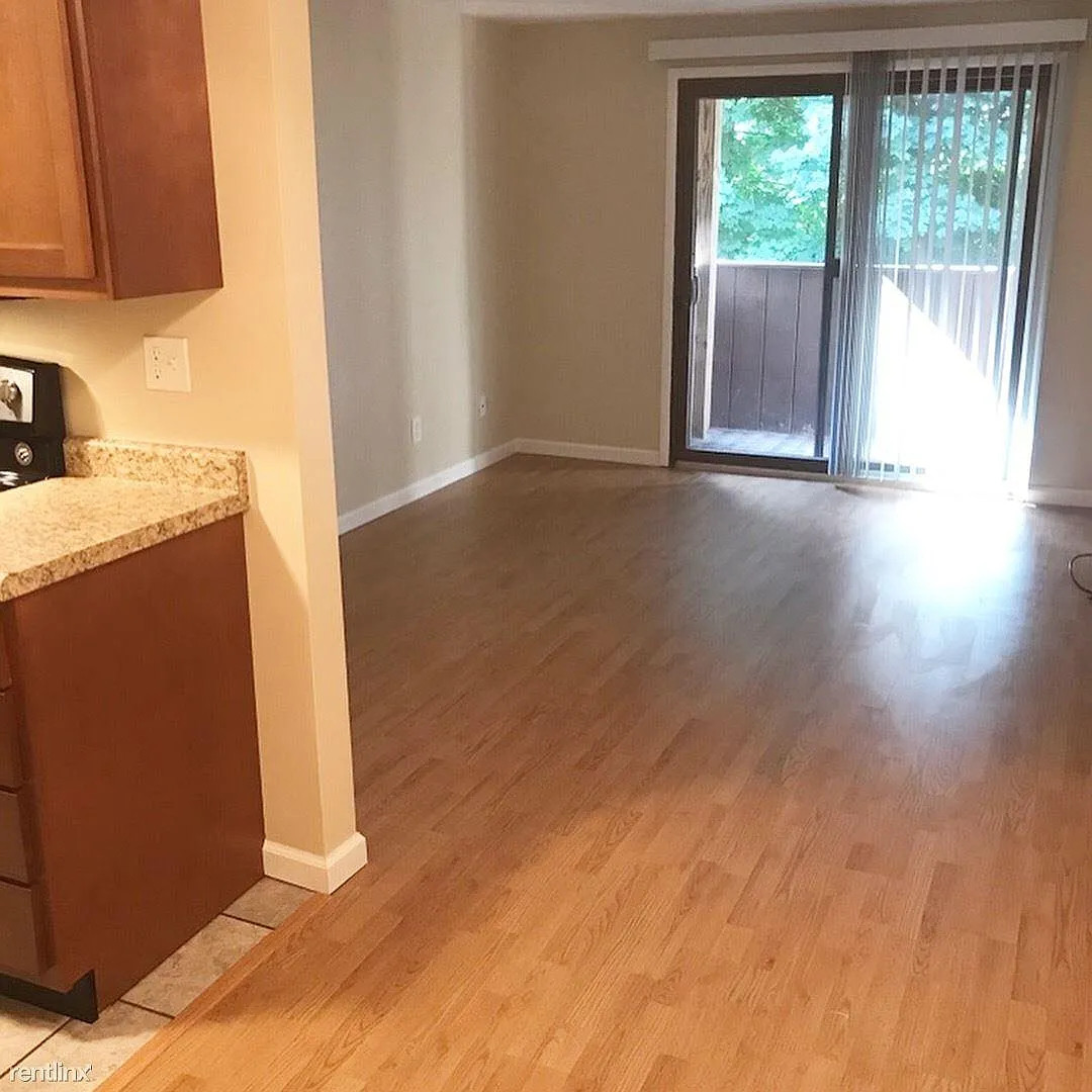(Bethel Park)rusty Hollow (NOW) or (August 1ST) NEW — Photo 4