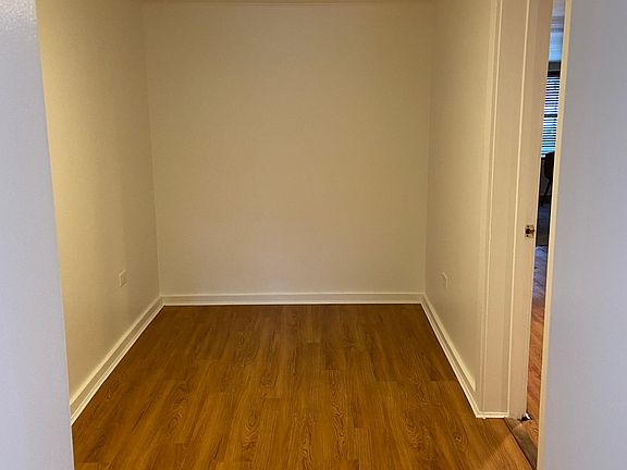 5th image of 3012 N Oakley Ave #G