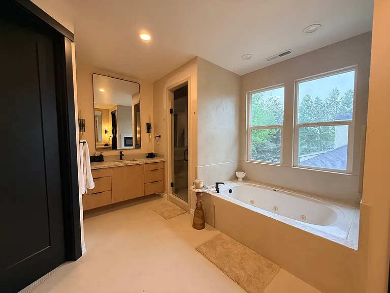 1544 E Fort Rd — Photo 25