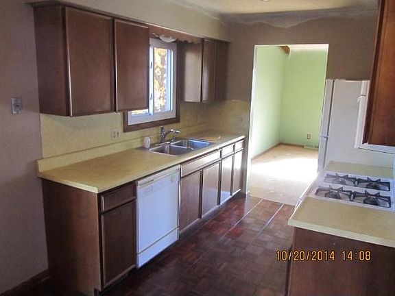 4th image of 4148 Gettysburg Ave N