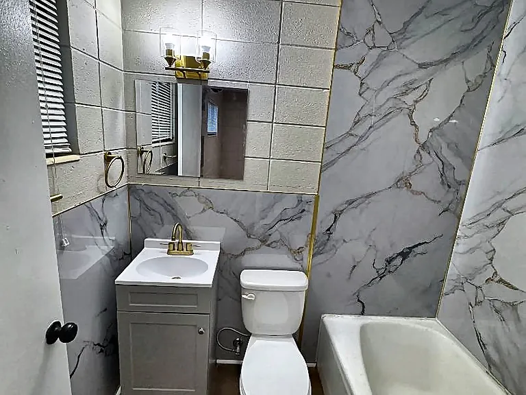 1312 N Adams St #3 — Photo 6