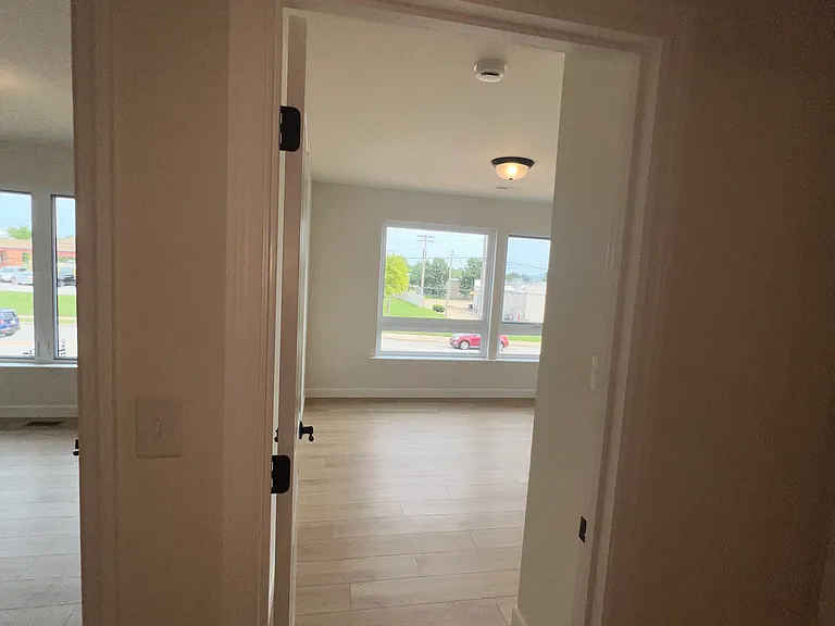 7911 Mexico Rd — Photo 26