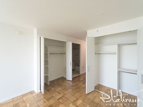 4th image of 505 W 37th St APT 20F