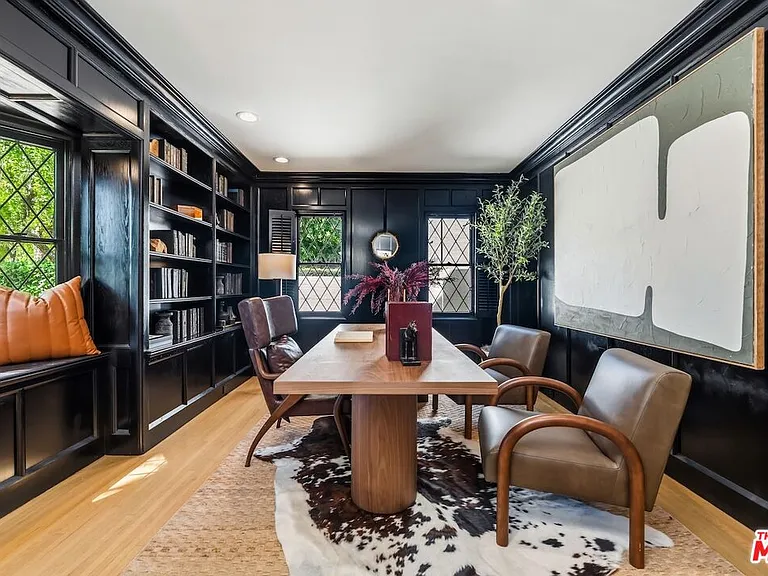 628 N Sierra Dr — Photo 39