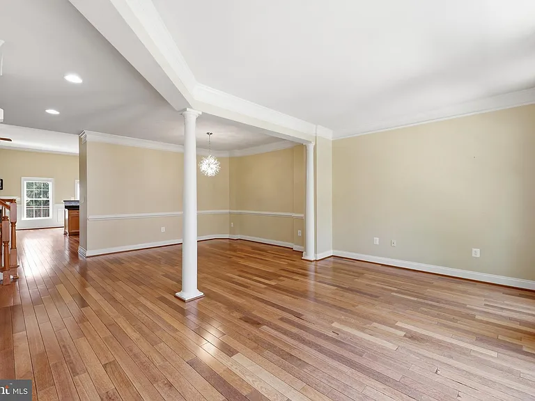 6403 Velliety Ln — Photo 4