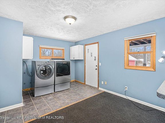 3rd image of 9090 Looking Glass Brook Dr