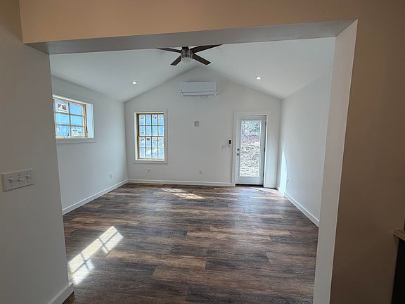 4th image of 525 Jennings Brook Drive