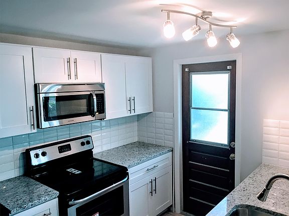 4th image of 2718 NE 14th St APT 1