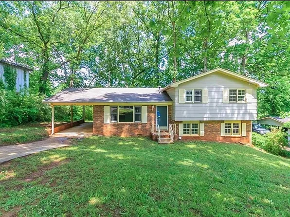 2483 Crestdale Cir, Atlanta, GA 30316