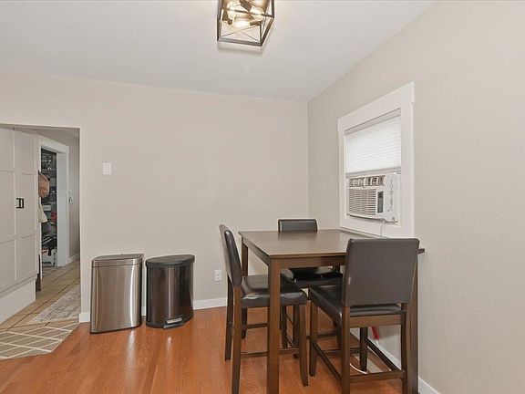 5th image of 150 1st St