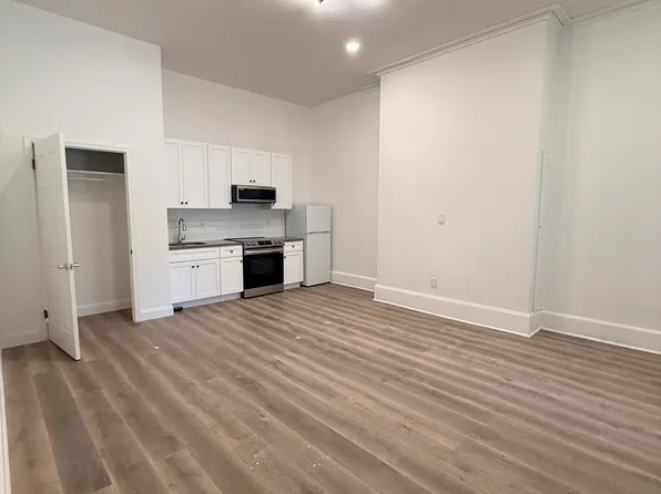 1203 Spruce St #2F, Philadelphia, PA 19107