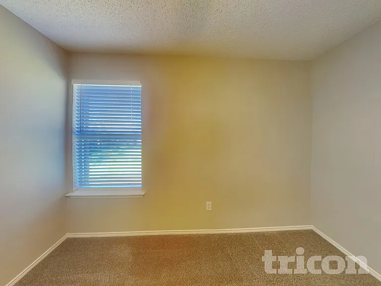 2520 Ensenada Ln — Photo 16