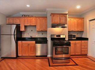 10 Maple Ave #2, Andover, MA 01810