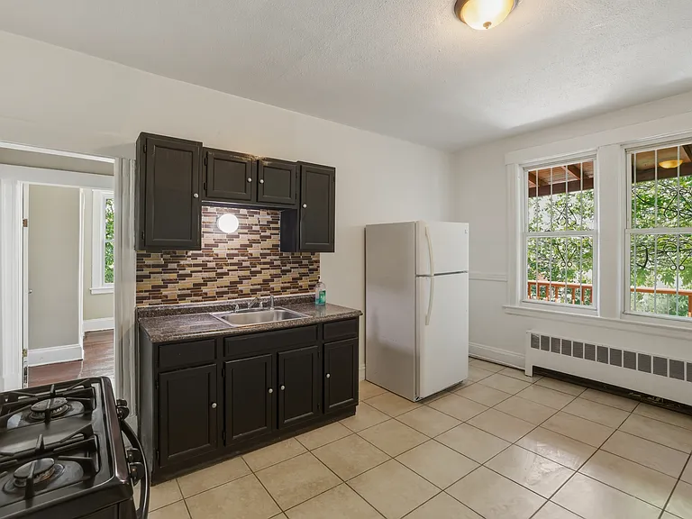 250 Homestead Ave #3W — Photo 11