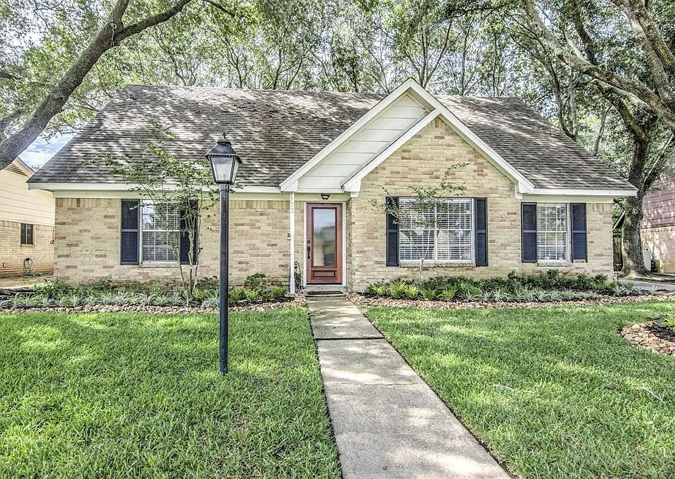 1st image of 1811 Indian Wells Dr