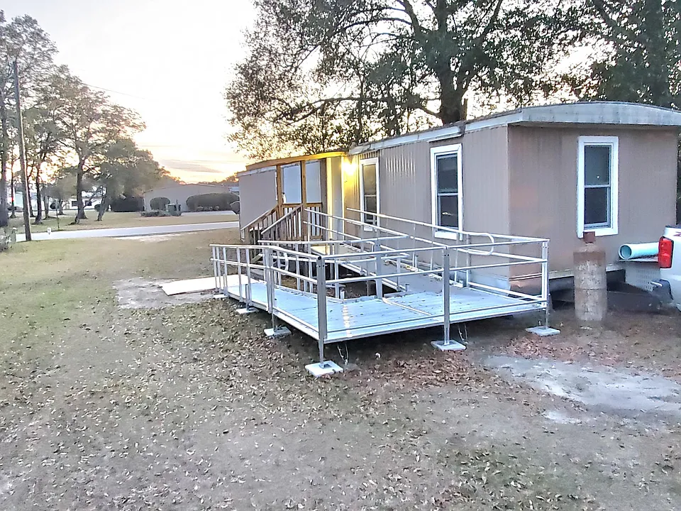 107 Chandler Ave #MANUFACTUR