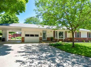 101 Circle Dr, Holton, KS 66436