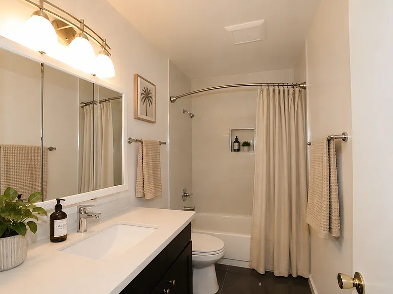 McGee Ave. 2229 — Photo 10