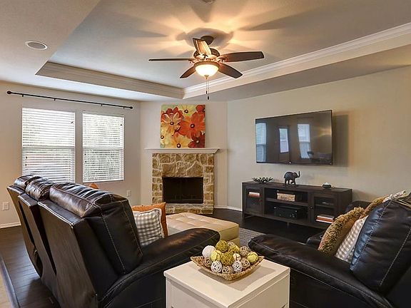 2nd image of 2931 Aspen Way